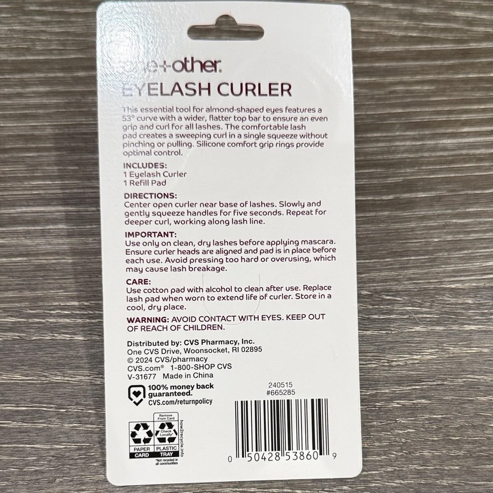 NWT One+Other Eyelash Curler with Blue Handles